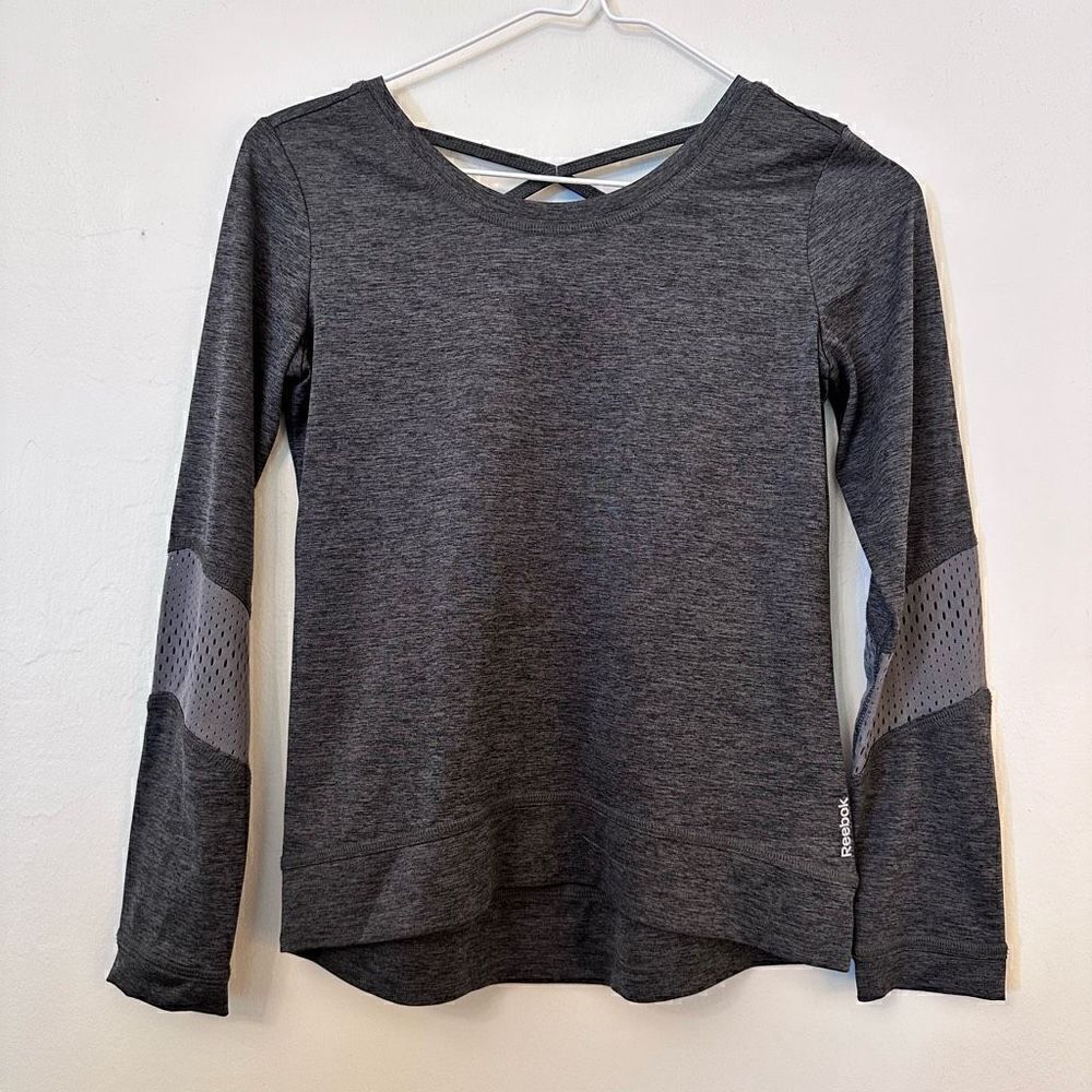 Reebok Girls Long Sleeve Speedwick Perforated Accent Mesh Gray Top Size M